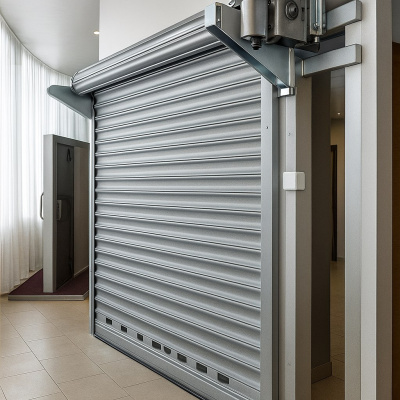 Роллетные системы из стальных профилей с навальным приводом