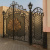 Уличные распашные кованые ворота